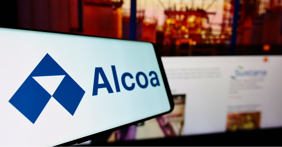 Alcoa refinery closure won’t shut port and rail