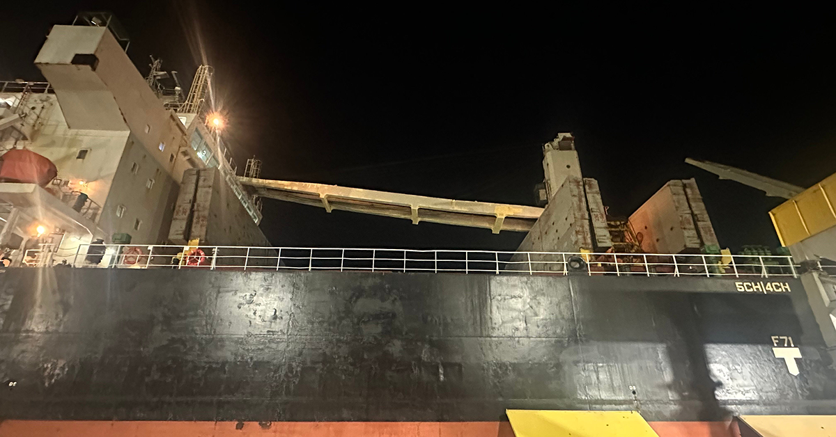 Crane crash crimps urea unload