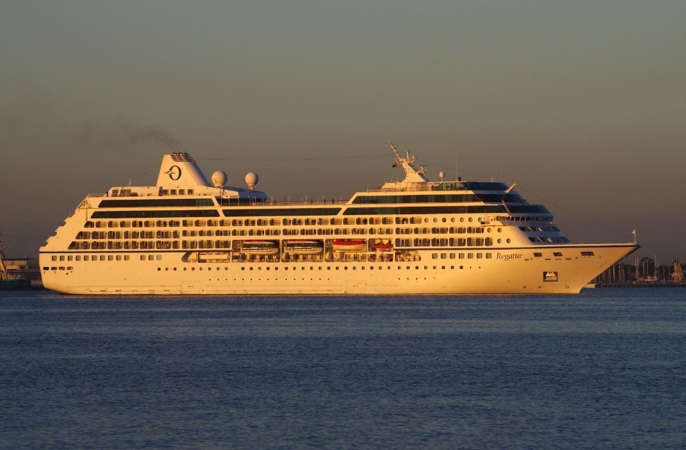 Regatta, Oceania Cruises arriving in Melbourne. Image: Dale Crisp