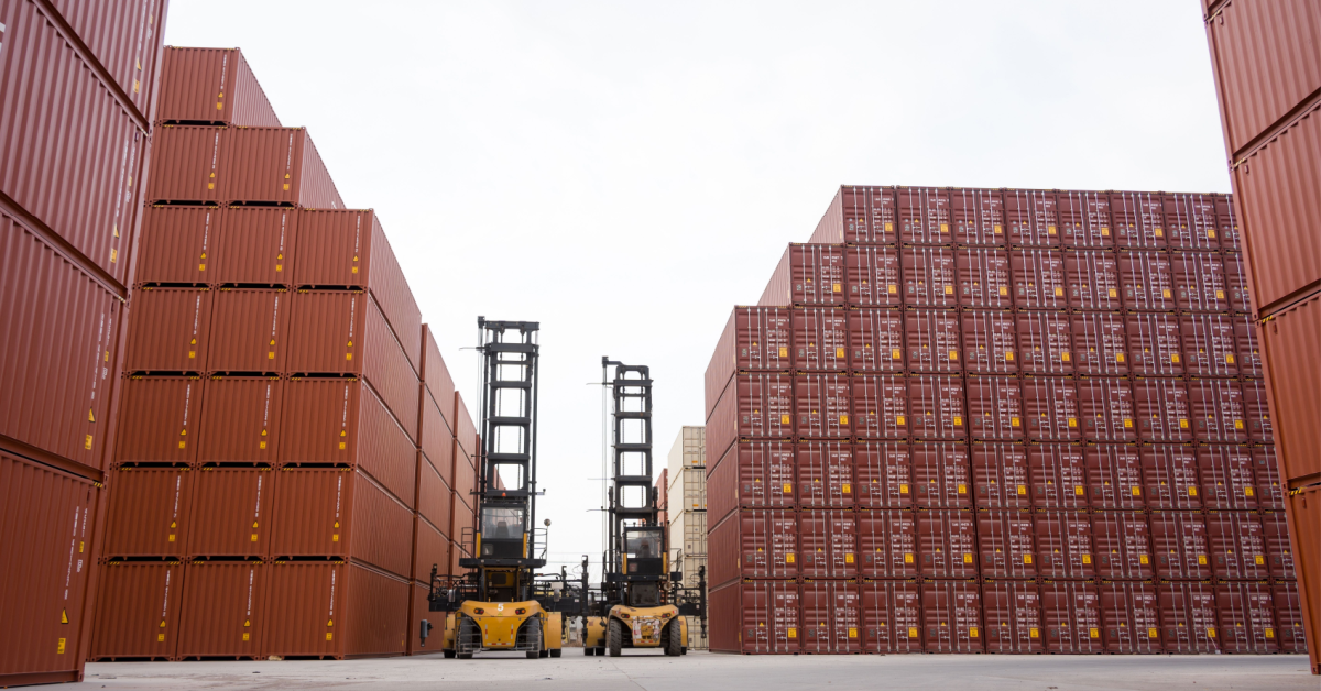 Container hardstand storage running out for operators