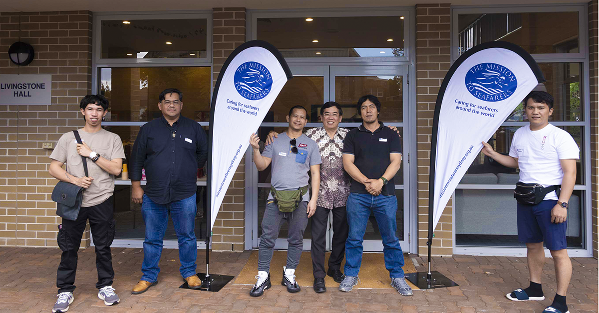 Hansa Homburg seafarers join Mission to Seafarers Christmas Thanksgiving