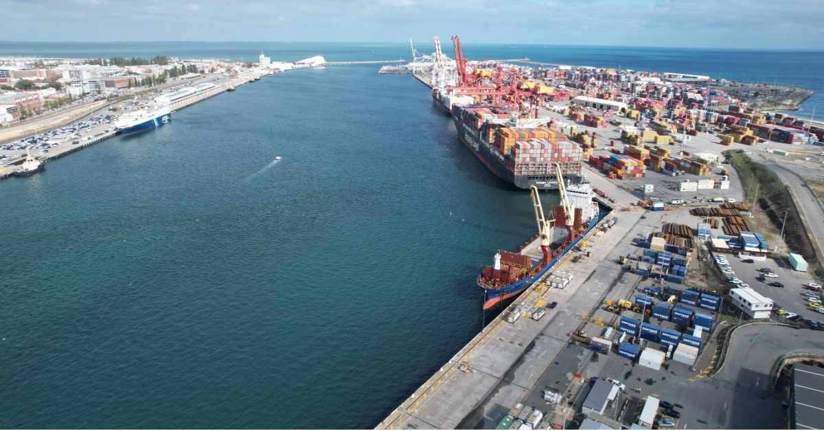Adverse weather conditions at Fremantle have created schedule disruptions. Image: © EnthusiasticPhotographers / Shutterstock