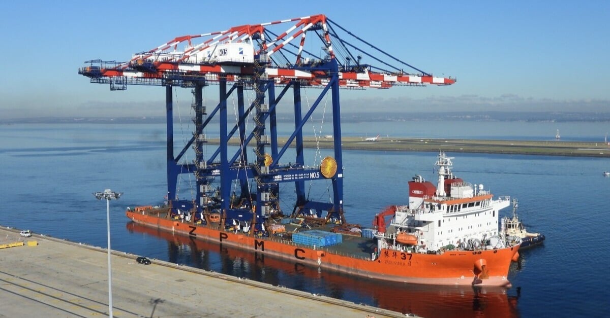New cranes arriving at Port Botany. Image: Hutchison Ports Sydney