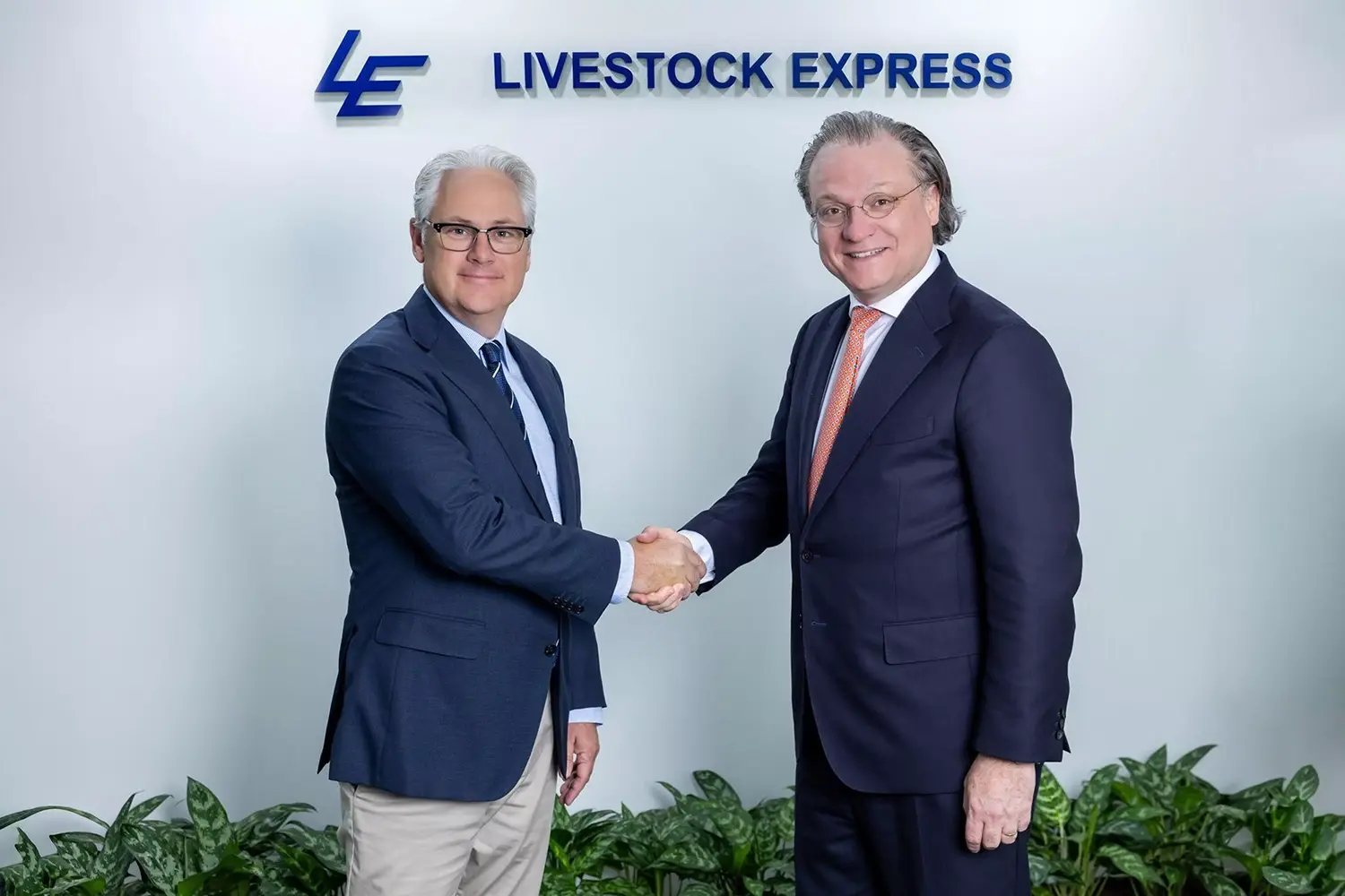 Heytesbury CEO Paul Holmes à Court &amp; Vroon CEO Martijn Schouten