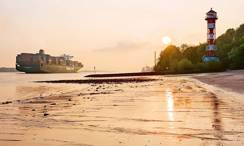 Hapag-Lloyd concludes ‘green financings’ for six large containerships