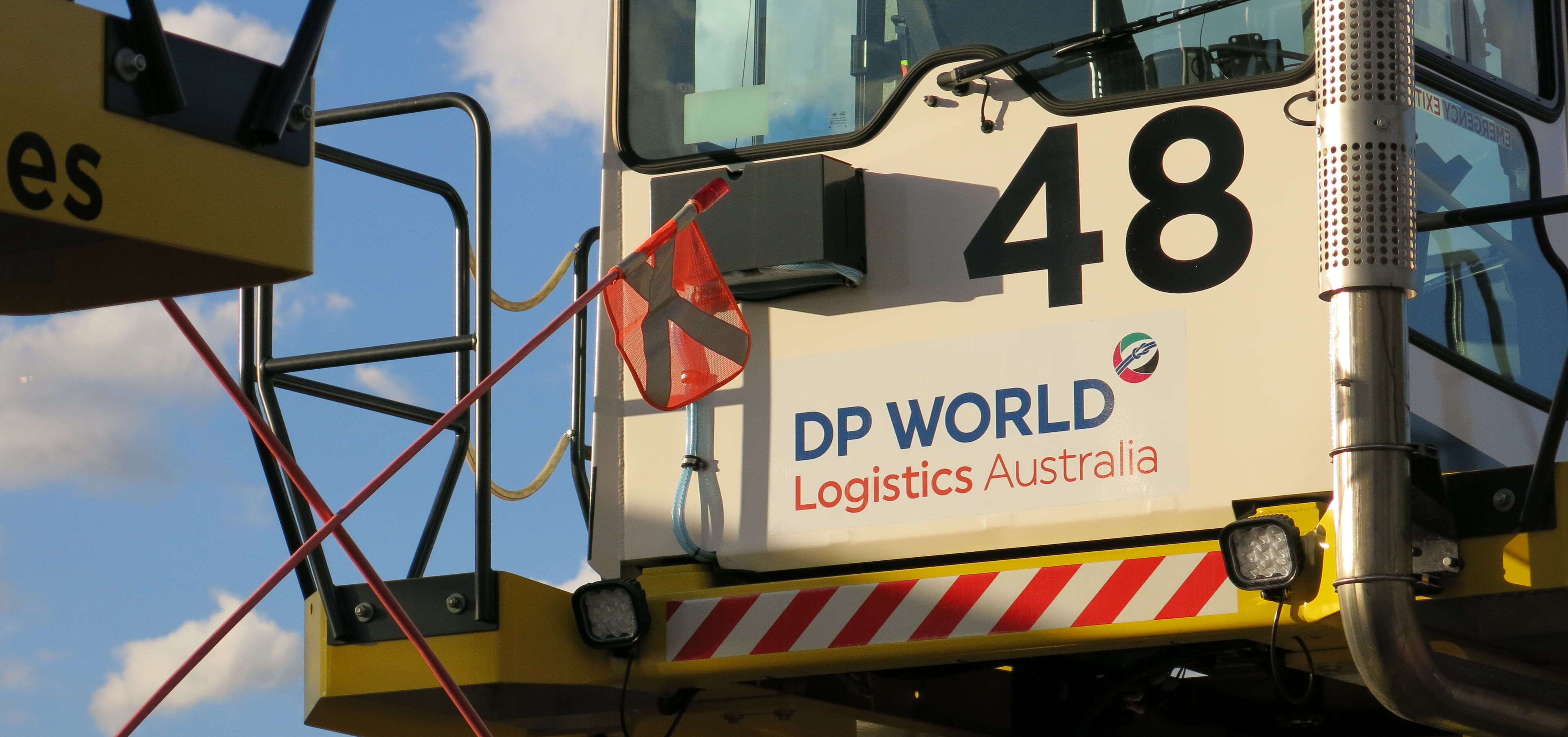 DPWA job cuts as waterfront dispute drags on