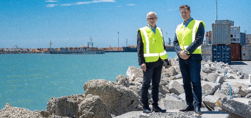 Contract signed to build Napier wharf
