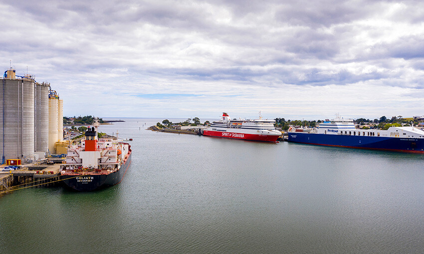 Devonport salvage operations continue