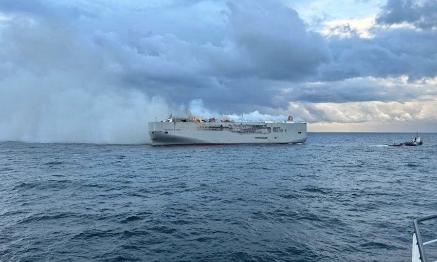 Investigation launched as Fremantle Highway burns