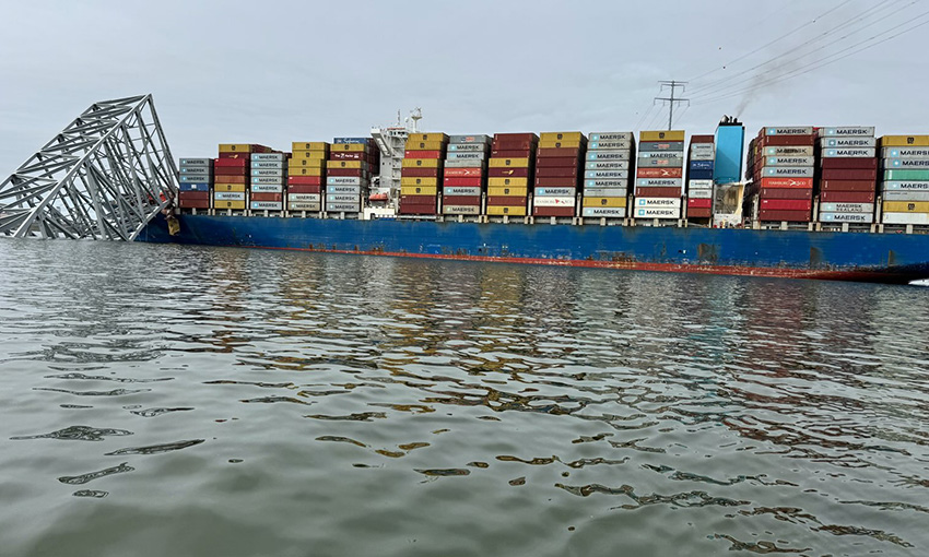 Maersk ship destroys Baltimore bridge