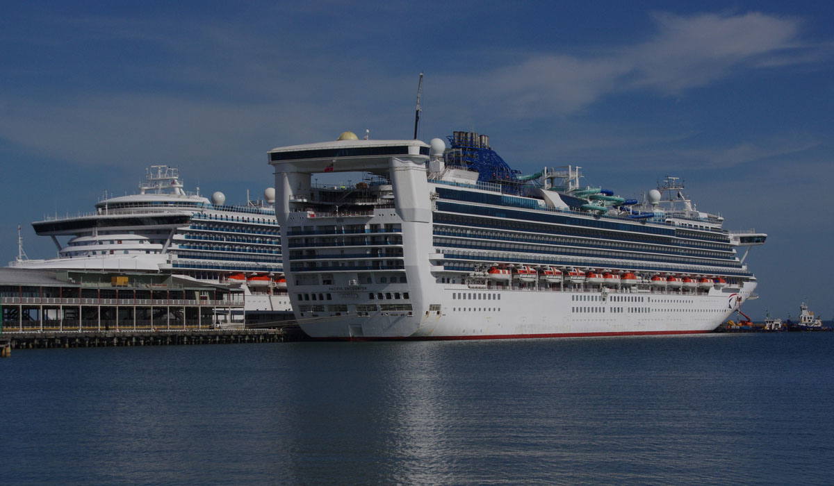 Cruisers run away to join the Carnival