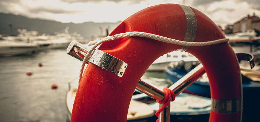 AMSA coordinates rescue of injured mariner