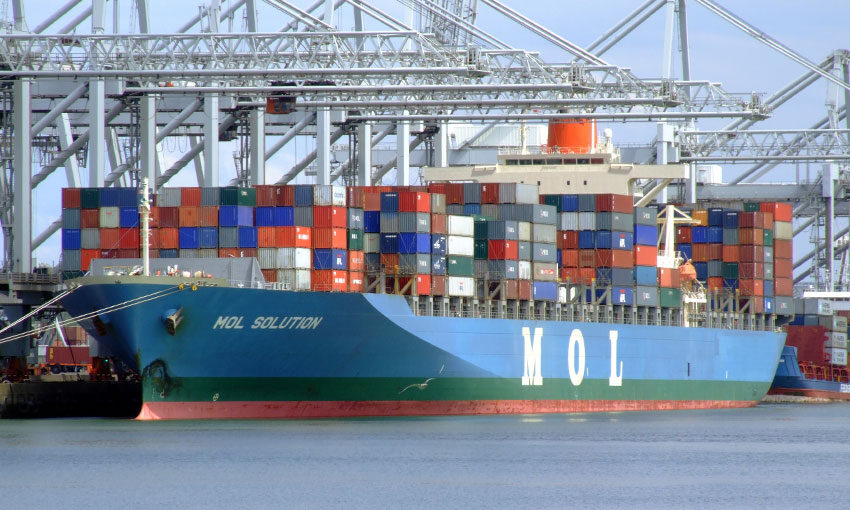 MOL to trial satellite communications service on fleet