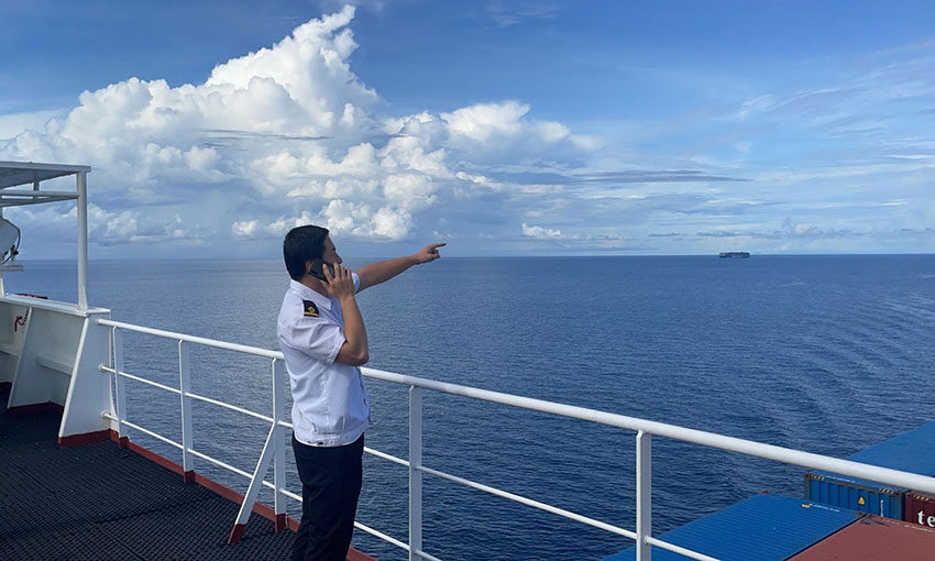 PIL To install satellite communications on all ships