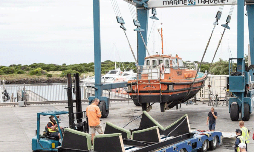 Pilots bid farewell to Mavis