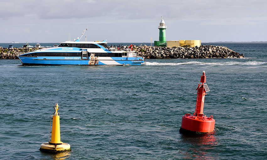 AMSA halts tender process for aids to navigation maintenance contract