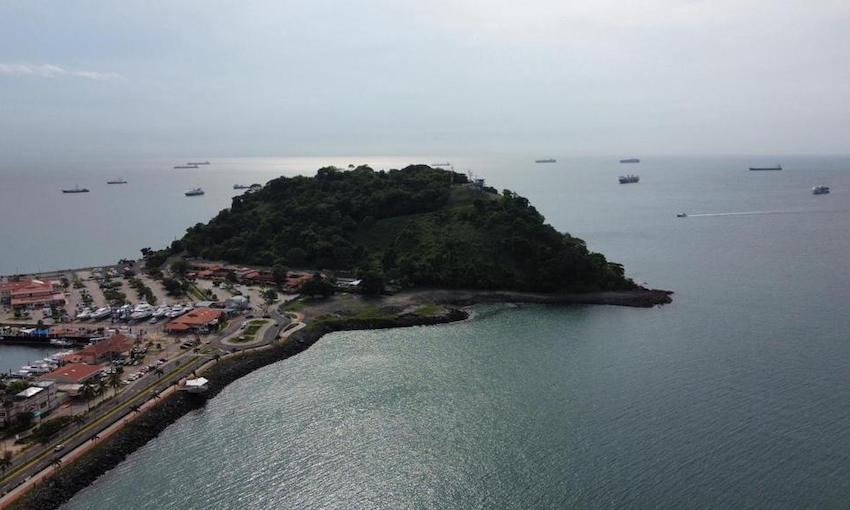 Crowley moves to launch LNG bunkering on Pacific side of Panama Canal