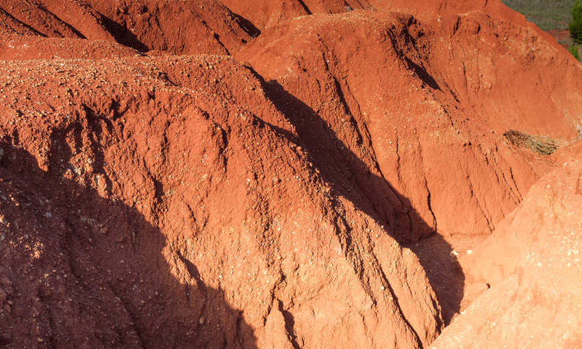 Bauxite miner prepares for record Tasmanian shipments