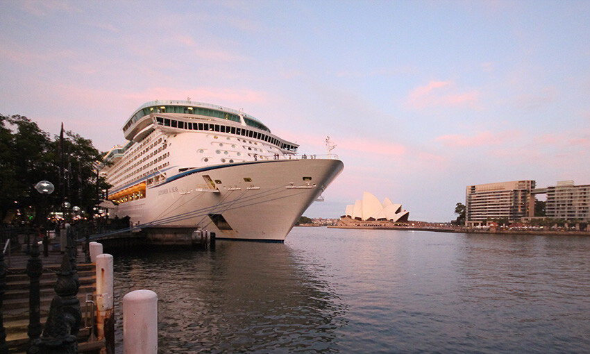Stood-down cruise stevedore entitled to redundancy, FWC says