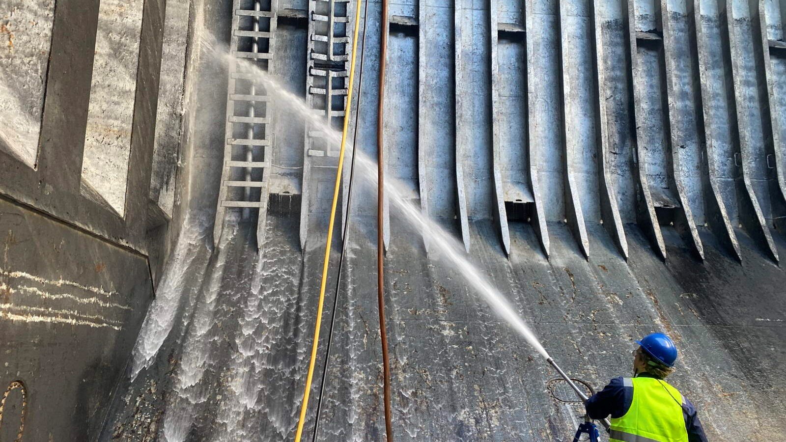 Wilhelmsen acquires cargo hold cleaning company