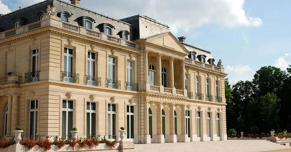 Don Farrell to talk trade in Paris