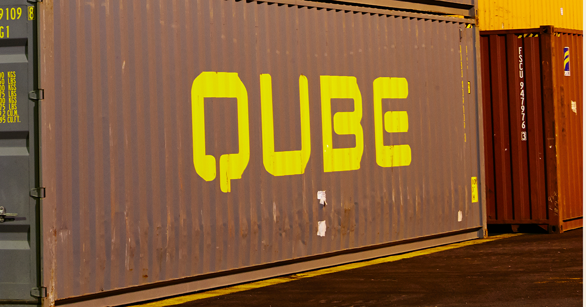 QUBE recommends Macquarie buy-out