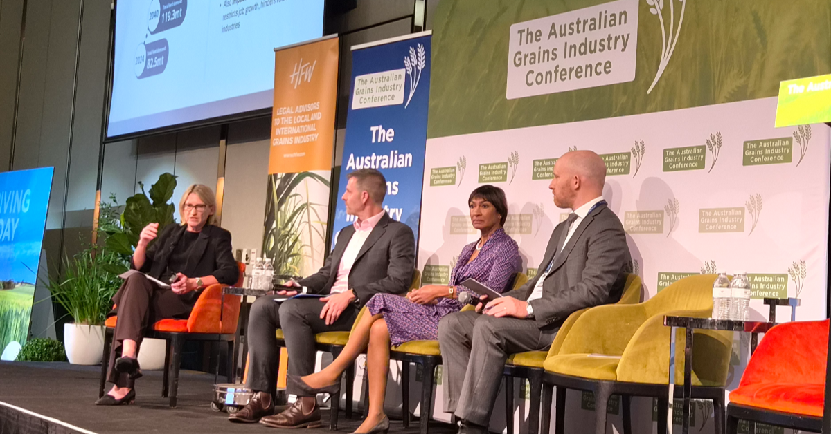 Discussing ideas around trade agreements. Image: David Sexton/DCN