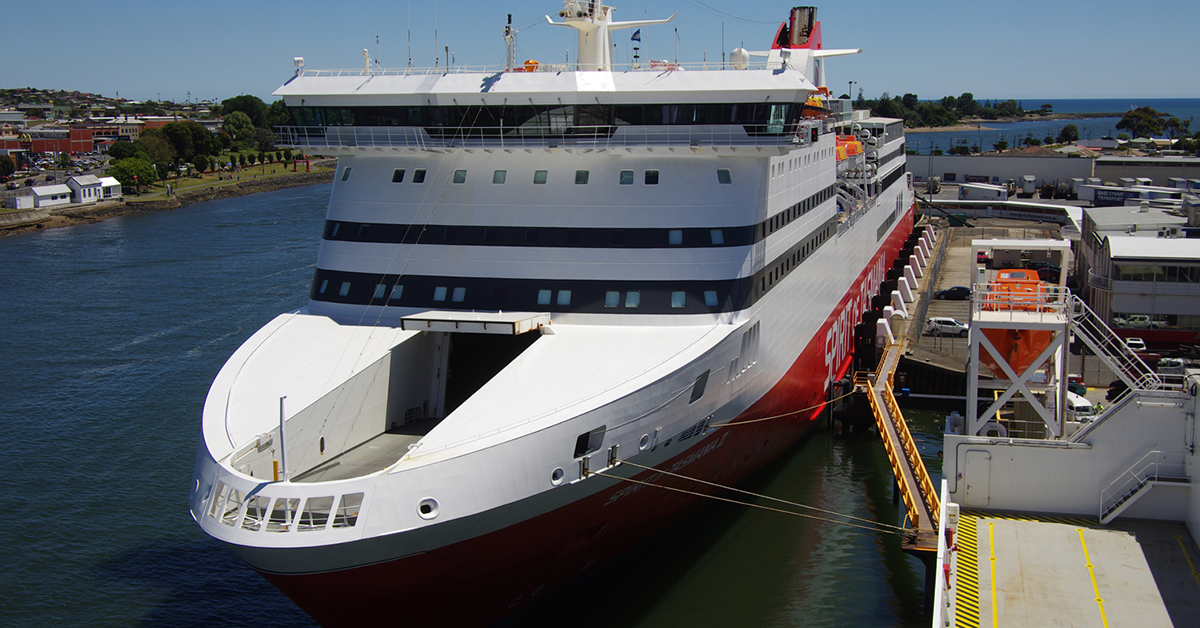 Ingestion congestion: Fouled thruster strands Spirit II