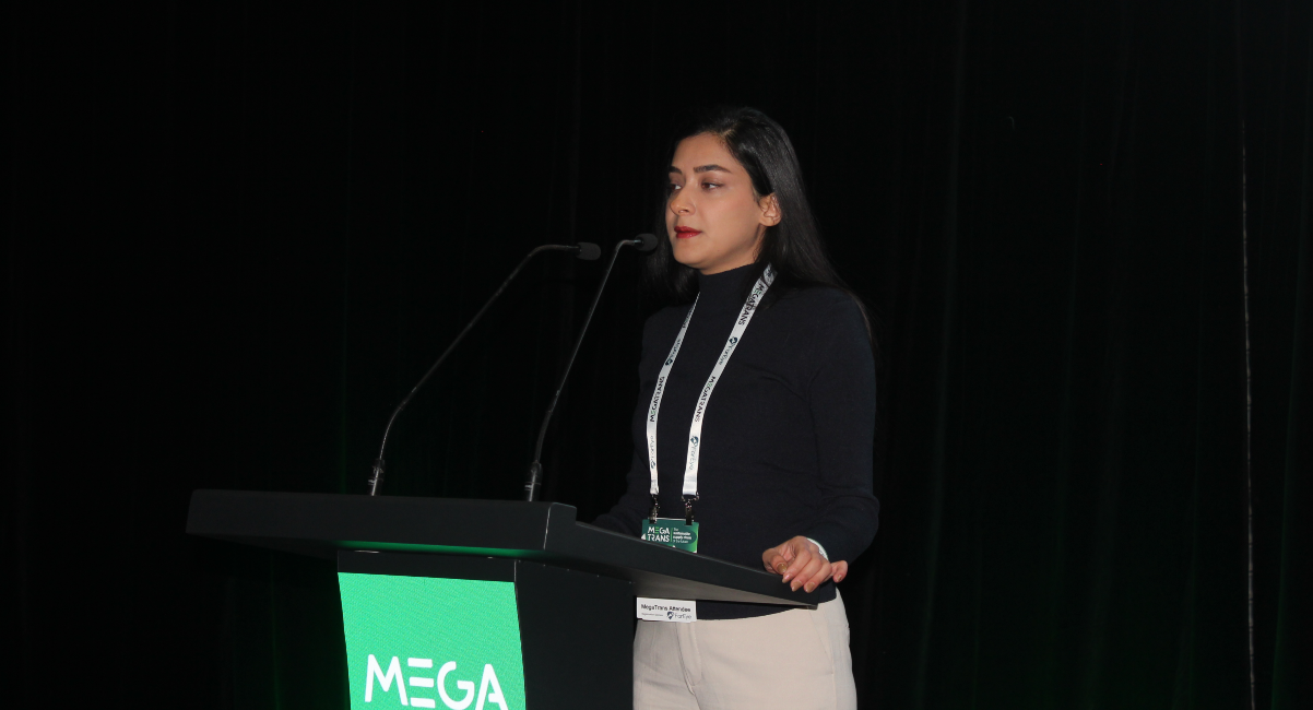 Dr Dorsa Alipour, research scientist from Swinburne University of Technology, speaks at the summit. Credit: David Sexton/DCN