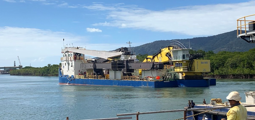 Woomera arrives to continue dredging at Cairns
