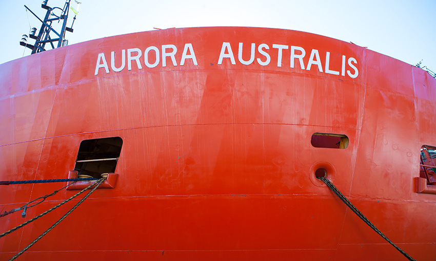 Commonwealth urged to convert Aurora Australis into emergency response role