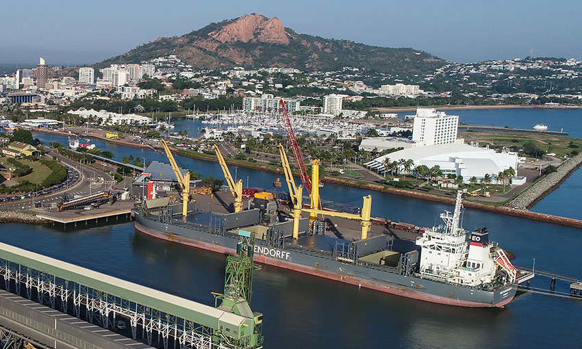 Townsville commissions new crane