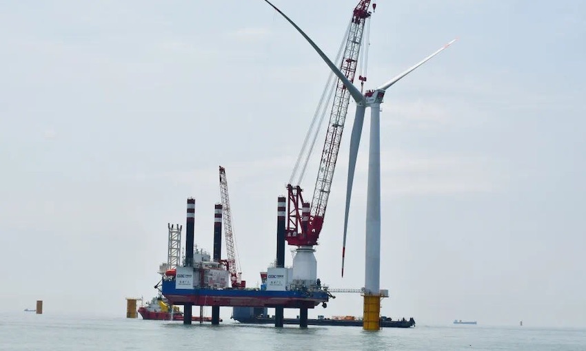 Contract awarded for newbuild wind turbine vessels