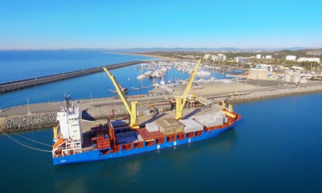 Containers on the move at Mackay Port [WITH VIDEO]