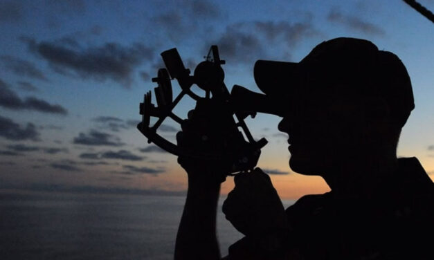 Sextant guides Aussie maritime expert to high honours