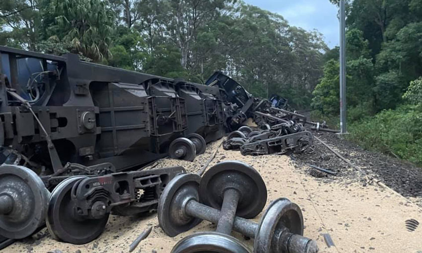 Grain train derails near Wollongong