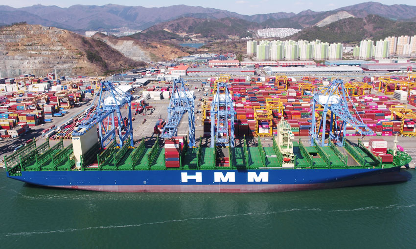 HMM takes delivery of first 16,000-TEU containership