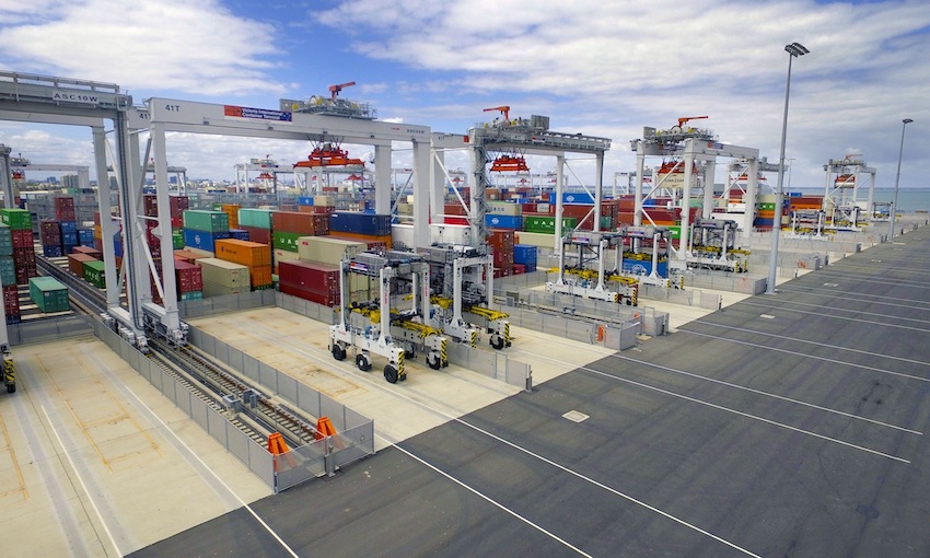 Container stevedore announces landside fee changes for 2022