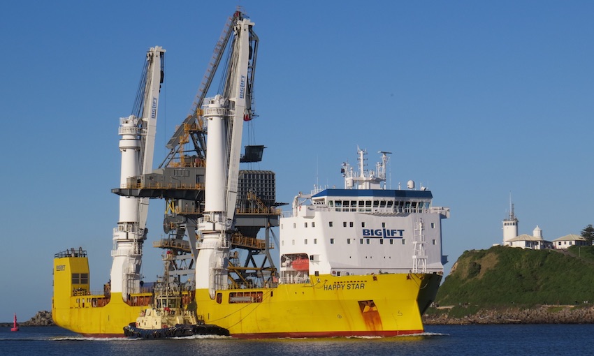 Newcastle receives its bulk ship unloader