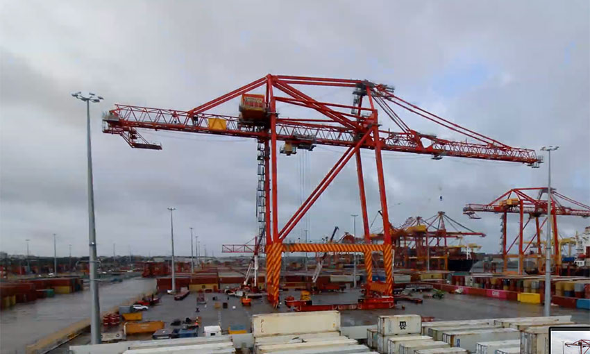 Watch new quay crane assembly at Patrick’s Sydney terminal