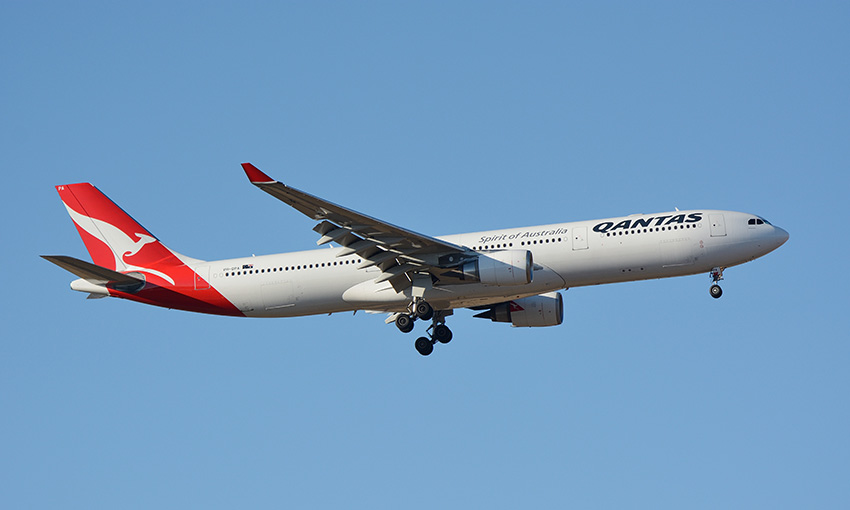 Qantas to convert two passenger aircraft into freighters