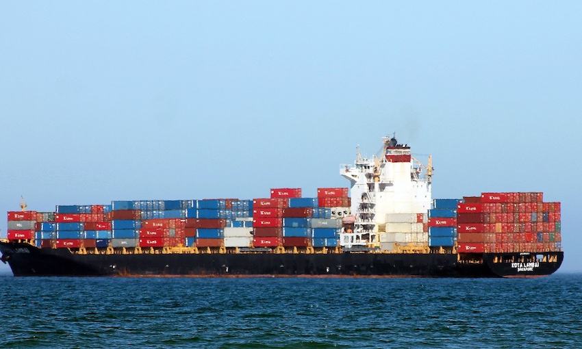 PIL to build four 14,000-TEU containerships