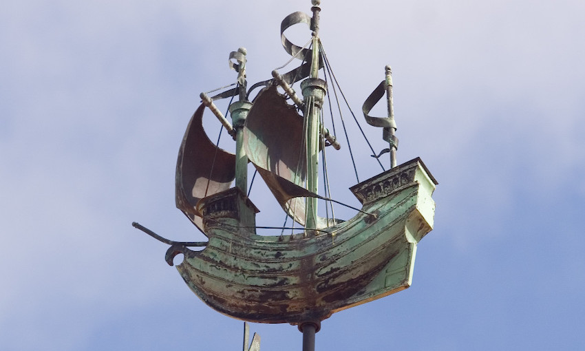 Iconic weathervane vanishes from Mission to Seafarers Victoria building