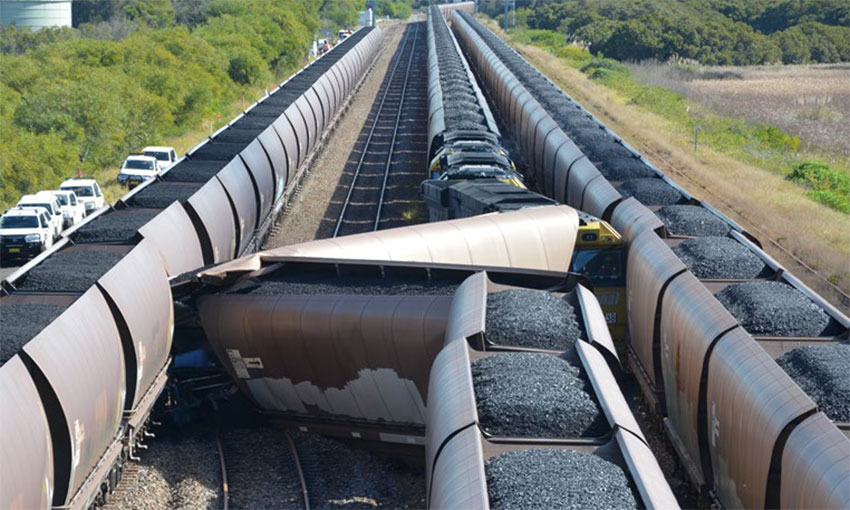 Several factors led to coal train crash at Newcastle: ATSB