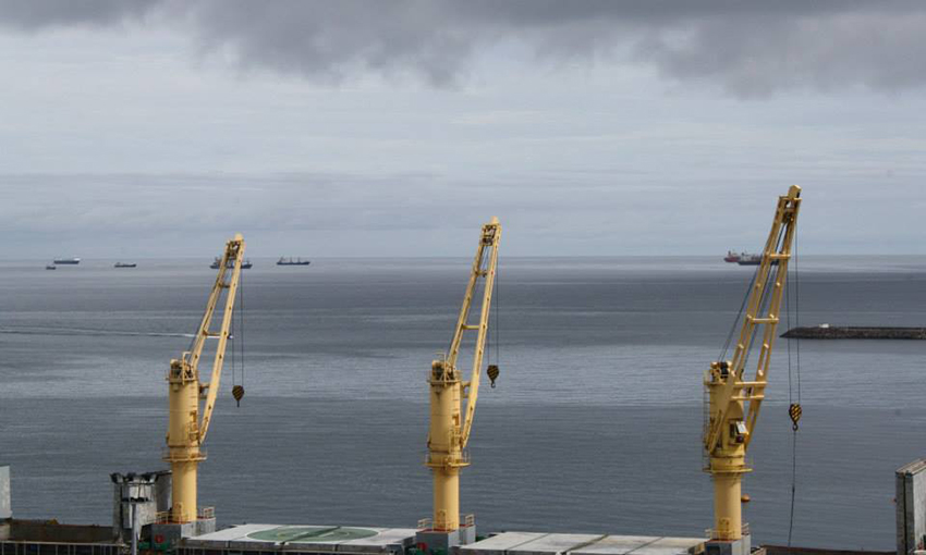 Piracy risk rises in Gulf of Guinea and Singapore Straits