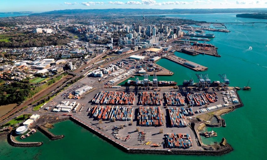 Bad weather disrupts shipping at NZ port