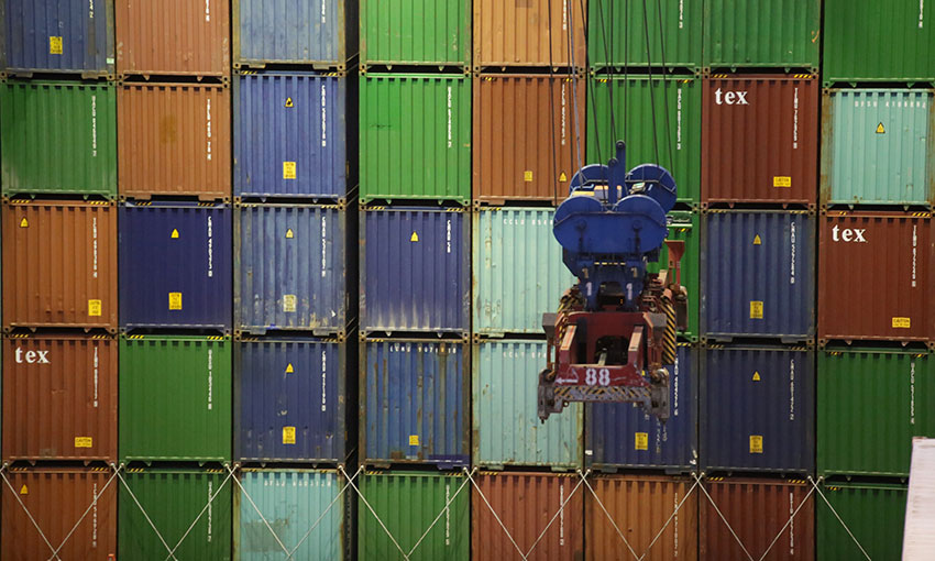 World Container Index continues to plummet