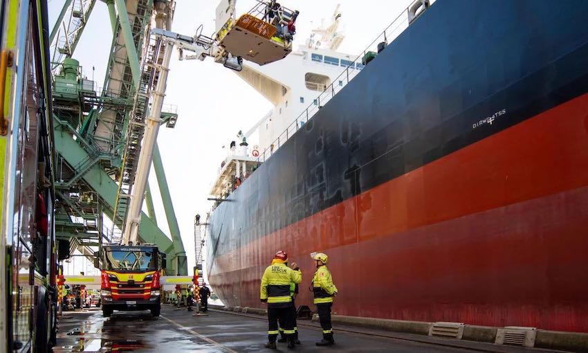 Port operators and first responders tested with emergency drill
