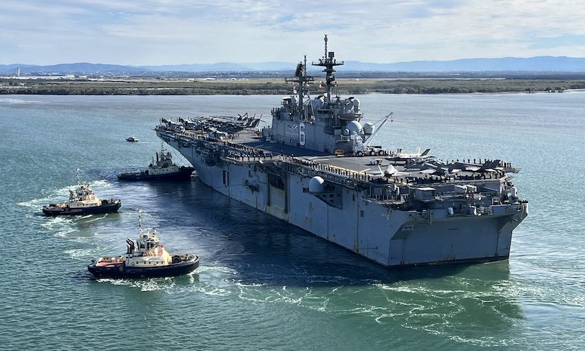 Assault ship USS America docks at Brisbane AutoStrad