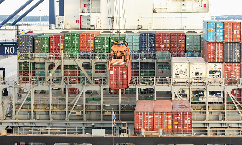 Smart containers to make up 30% of global box fleet by 2027: report
